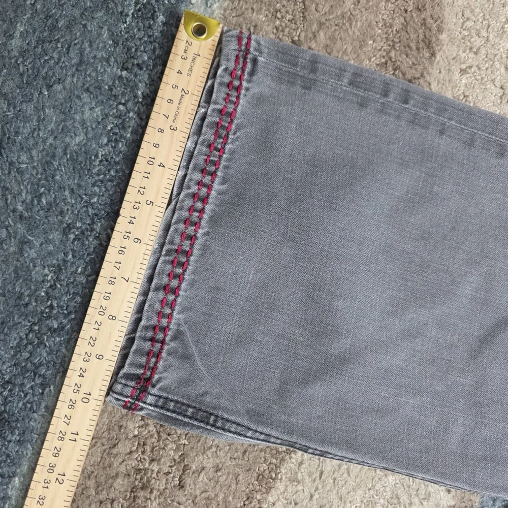 Coogi Australia Jeans W42 L35 Gray Baggy Embroidered Back Pockets Red Stitch
